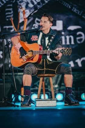 06.12.2025, Flachau, AUT, Unterwegs in Salzburg, Ski Opening 2025, DAY 1, Andreas Gabalier, Konzert, im Bild Andreas Gabalier,