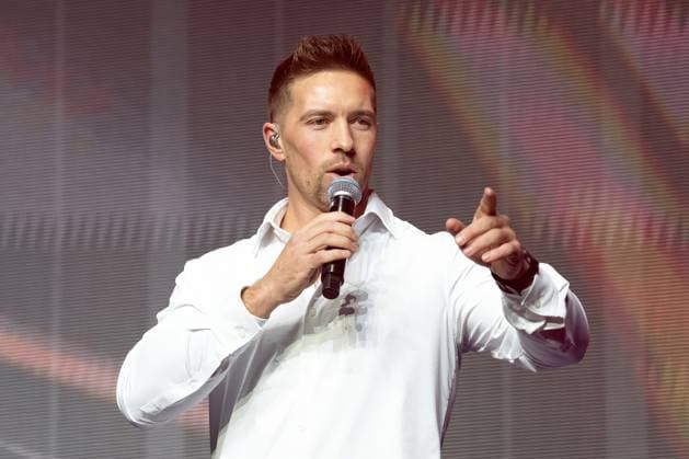 Schlagernacht des Jahres 2025 Ramon Roselly bei der Schlagernacht des Jahres 2025 am 06.12.2025 in der Festhalle Frankfurt. Frankfurt Festhalle Hessen