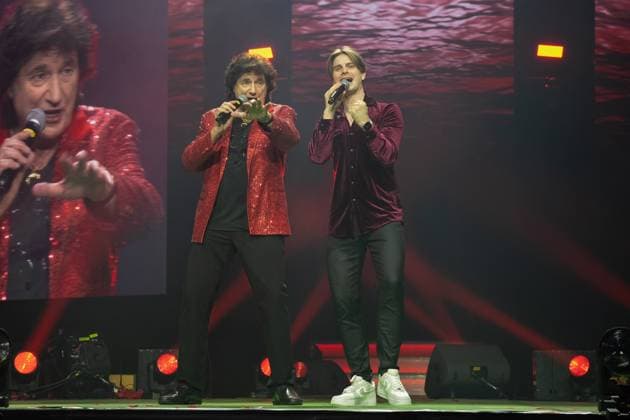 Schlagernacht des Jahres 2025 Olaf der Flipper und Vincent Gross bei der Schlagernacht des Jahres 2025 am 06.12.2025 in der Festhalle Frankfurt. Frankfurt Festhalle Hessen