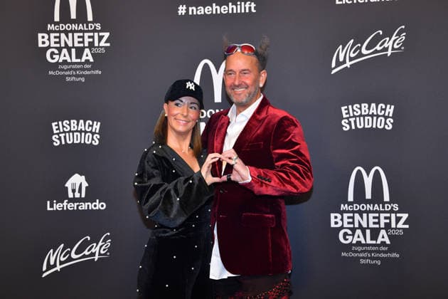Tom Lehel mit Ehefrau Dany McDonalds Benefiz Gala McDonalds Kinderhilfe Stiftung Eisbach Studios München 06. Dezember 2025