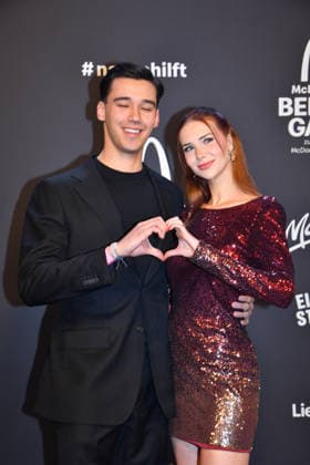 Diego Pooth mit Freundin Louisa Büscher McDonalds Benefiz Gala McDonalds Kinderhilfe Stiftung Eisbach Studios München 06. Dezember 2025