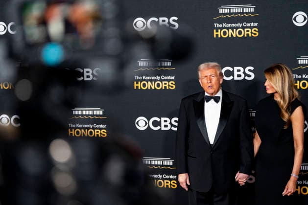 President Donald Trump and First Lady Melania Trump arrive on the red carpet for the 48th annual Kennedy Center Honors at the Kennedy Center in Washington DC on Sunday, December 7, 2025. President Donald Trump will host this year s event, which honors songwriter George Strait, actors Michael Crawford and Sylvester Stallone, singer Gloria Gaynor, and the rock band Kiss.  WAP20251207506 BONNIExCASH