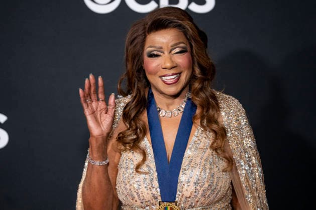Kennedy Center Honoree Singer Gloria Gaynor arrives on the red carpet for the 48th annual Kennedy Center Honors at the Kennedy Center in Washington DC on Sunday, December 7, 2025. President Donald Trump will host this year s event, which honors songwriter George Strait, actors Michael Crawford and Sylvester Stallone, singer Gloria Gaynor, and the rock band Kiss.  WAP20251207546 BONNIExCASH