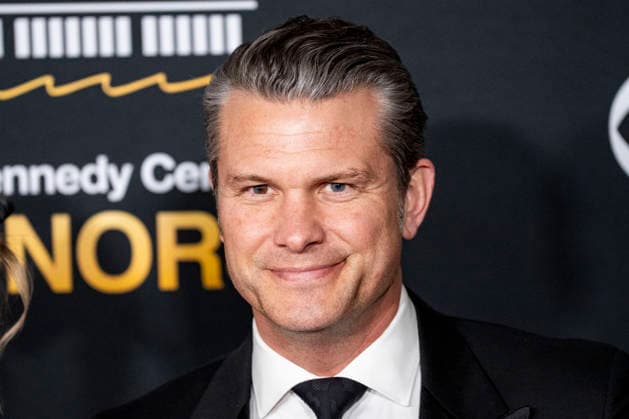 Defense Secretary Pete Hegseth arrives on the red carpet for the 48th annual Kennedy Center Honors at the Kennedy Center in Washington DC on Sunday, December 7, 2025. President Donald Trump will host this year s event, which honors songwriter George Strait, actors Michael Crawford and Sylvester Stallone, singer Gloria Gaynor, and the rock band Kiss.  WAP20251207572 BONNIExCASH