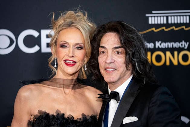 Kennedy Center Honoree Paul Stanley of Kiss and his wife, Erin Sutton, arrive on the red carpet for the 48th annual Kennedy Center Honors at the Kennedy Center in Washington DC on Sunday, December 7, 2025. President Donald Trump will host this year s event, which honors songwriter George Strait, actors Michael Crawford and Sylvester Stallone, singer Gloria Gaynor, and the rock band Kiss.  WAP20251207517 BONNIExCASH