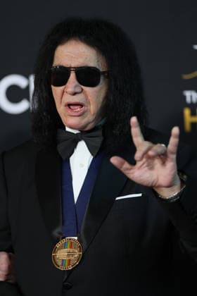 Gene Simmons a musician and member of the band KISS poses on the red carpet at the Kennedy Honors at the Kennedy Center in Washington, United States, 07 December 2025. Gala in honor of the 2025 Kennedy Center honorees !ACHTUNG: NUR REDAKTIONELLE NUTZUNG!  Copyright: xOctavioxGuzmánx AME6698 20251208-55018768491_1