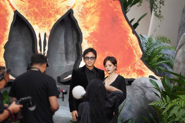 SANYA, CHINA - DECEMBER 08: Actor Deng Chao and actress Susan Sun Li attend the China premiere of film Avatar: Fire and Ash on December 8, 2025 in Sanya, Hainan Province of China.  Copyright: xVCGx 111608409837