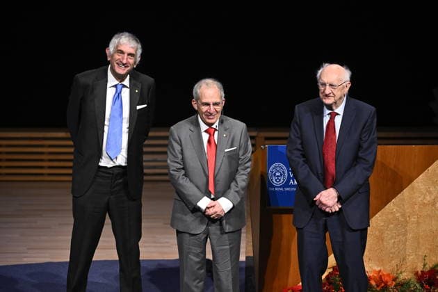 News Bilder des Tages STOCKHOLM, SWEDEN 20251208 Nobel laureates in physics John M. Martinis, Michel H. Devoret and John Clarke after their Nobel Prize lectures in physics in the Aula Magna at Stockholm University. STOCKHOLM SWEDEN x10430x *** STOCKHOLM, SWEDEN 20251208 Nobel laureates in physics John M Martinis, Michel H Devoret and John Clarke after their Nobel Prize lectures in physics in the Aula Magna at Stockholm University STOCKHOLM SWEDEN x10430x  Copyright: xChristinexOlsson TTx NOBEL LECTURE PHYSICS 4rYd5Px-XTw