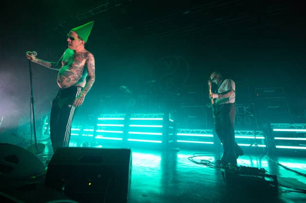 Viagra Boys live in Oslo, Norway Oslo, Norway. 07th, December 2025. The Swedish punk band Viagra Boys performs a live concert at Sentrum Scene in Oslo. Here vocalist Sebastian Murphy is seen live on stage. Norway, Oslo  Copyright: xGonzalesxPhoto Per-OttoxOppix