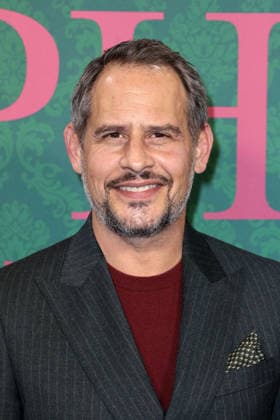 Moritz Bleibtreu bei der Premiere der Serie Miss Sophie - Same Procedure As Every Year (Amazon Prime) am 8.12.2025 in Claerchens Ballhaus in Berlin Miss Sophie Serien Premiere in Berlin