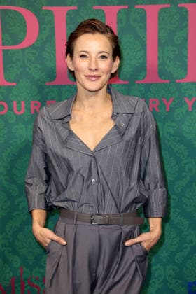 Jeannine Michaelsen bei der Premiere der Serie Miss Sophie - Same Procedure As Every Year (Amazon Prime) am 8.12.2025 in Claerchens Ballhaus in Berlin Miss Sophie Serien Premiere in Berlin
