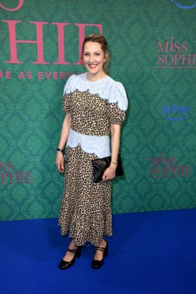 Nikola Kastner bei der Premiere der Serie Miss Sophie - Same Procedure As Every Year (Amazon Prime) am 8.12.2025 in Claerchens Ballhaus in Berlin Miss Sophie Serien Premiere in Berlin