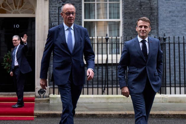 British Prime Minister Keir Starmer bids farewell to German Chancellor Friedrich Merz and French President Emmanuel Macron following a meeting at No.10 Downing Street in London on Monday, December 08, 2025, to discuss peace with Ukrainian President Volodymyr Zelenskyy. Photo via Ukrainian Presidential Press Office  WAX2025120803 UKRAINIANxPRESIDENTIALxPRESSxOFFICE