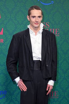 Daniil Kremkin bei der Premiere der Prime Video Serie MISS SOPHIE SAME PROCEDURE AS EVERY YEAR im Clärchens Ballhaus in Berlin am 08.12.2025