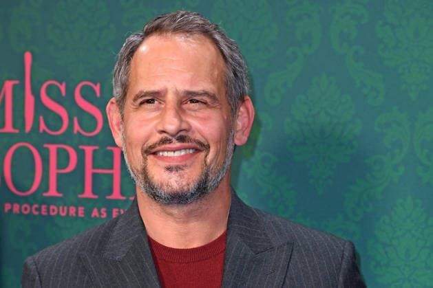 Moritz Bleibtreu bei der Premiere der Prime Video Serie MISS SOPHIE SAME PROCEDURE AS EVERY YEAR im Clärchens Ballhaus in Berlin am 08.12.2025