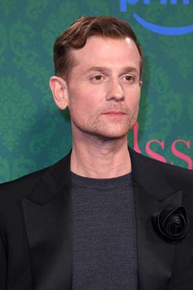 Christoph Schechinger bei der Premiere der Prime Video Serie MISS SOPHIE SAME PROCEDURE AS EVERY YEAR im Clärchens Ballhaus in Berlin am 08.12.2025