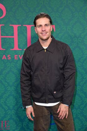 Felix Stein bei der Premiere der Prime Video Serie MISS SOPHIE SAME PROCEDURE AS EVERY YEAR im Clärchens Ballhaus in Berlin am 08.12.2025