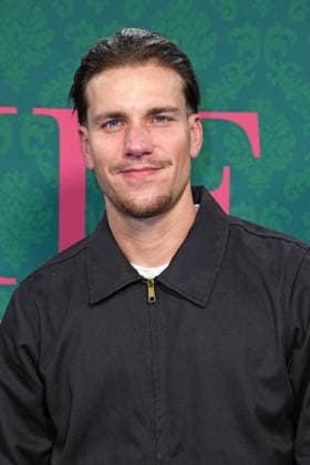 Felix Stein bei der Premiere der Prime Video Serie MISS SOPHIE SAME PROCEDURE AS EVERY YEAR im Clärchens Ballhaus in Berlin am 08.12.2025