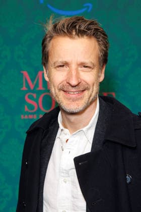 Amazon Premiere - Miss Sophie Same Procedure As Every Year - Maximilian von Pufendorf bei der Premiere zur Amazon Prime Serie Miss Sophie Same Procedure As Every Year im Clärchens Ballhaus am 08.12.2025 in Berlin. Copyright: xEventpressxKochanx
