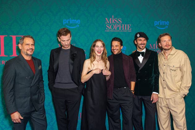 Amazon Premiere - Miss Sophie Same Procedure As Every Year - Moritz Bleibtreu, Christoph Schechinger, Alicia von Rittberg, Kostja Ullmann, Vladimir Korneev und Jacob Matschenz bei der Premiere zur Amazon Prime Serie Miss Sophie Same Procedure As Every Year im Clärchens Ballhaus am 08.12.2025 in Berlin. Copyright: xEventpressxKochanx