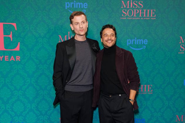 Amazon Premiere - Miss Sophie Same Procedure As Every Year - Christoph Schechinger und Kostja Ullmann bei der Premiere zur Amazon Prime Serie Miss Sophie Same Procedure As Every Year im Clärchens Ballhaus am 08.12.2025 in Berlin. Copyright: xEventpressxKochanx