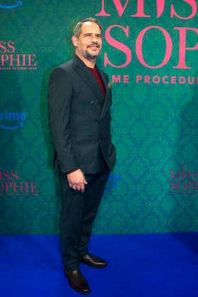 Moritz Bleibtreu bei der Premiere der Amazon Prime Video Serie Miss Sophie - Same Procedure as Every Year in Clärchens Ballhaus. Berlin, 08.12.2025
