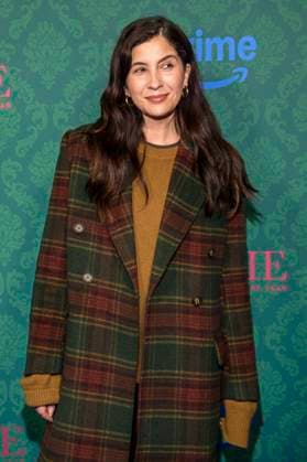 ABBberlin: Bianca Nawrath Schauspielerin auf dem blauen Teppich bei der der Kino Premiere der Amazon prime Serie von MISS SOPHIE SAME PROCEDURE AS EVERY YEAR in Claerchens Ballhaus am 08.12.2025 Berlin Berlin Deutschland