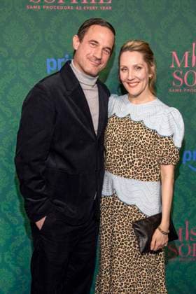 ABBberlin: Sönke Möhring Soenke Moehring und Nikola Kastner Schauspieler auf dem blauen Teppich bei der der Kino Premiere der Amazon prime Serie von MISS SOPHIE SAME PROCEDURE AS EVERY YEAR in Claerchens Ballhaus am 08.12.2025 Berlin Berlin Deutschland