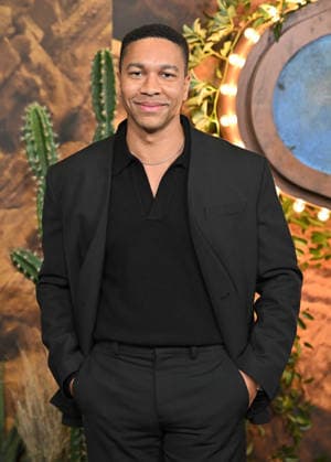 ˜Fallout™ Season 2 Premiere Aaron Moten arriving to Amazon Prime Video™s Fallout™ season 2 premiere held at the Academy Museum of Motion Pictures on December 8, 2025 in Los Angeles, Ca. Los Angeles Academy Museum of Motion Pictures California USA Copyright: xStarbuck AFF-USA.COMx