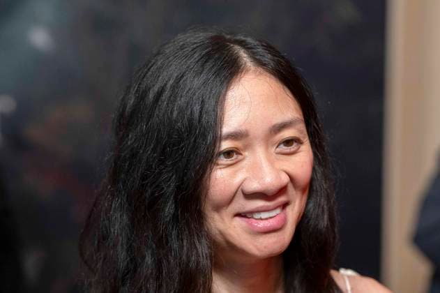 ABBberlin: Chloe Zhao chinesische Filmregisseurin zu Gast auf dem roten Teppich bei der Deutschland Premiere des Kino Films Hamnet im Delphi Filmpalast am 08.12.2025 in Berlin Berlin Deutschland