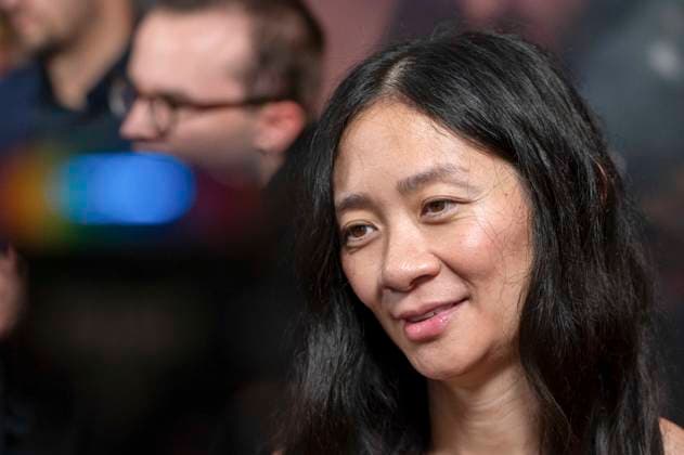 ABBberlin: Chloe Zhao chinesische Filmregisseurin zu Gast auf dem roten Teppich bei der Deutschland Premiere des Kino Films Hamnet im Delphi Filmpalast am 08.12.2025 in Berlin Berlin Deutschland