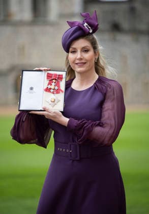 Investiture at Windsor Castle Image Licensed to i-Images Picture Agency. 09 12 2025. Windsor , United Kingdom. Dame Penny Mordaunt with her damehood after an Investiture at Windsor Castle, United Kingdom., Credit:Stephen Lock i-Images Avalon United Kingdom, Windsor  Copyright: xStephenxLockx xi-Imagesx xAvalonx 1057897071
