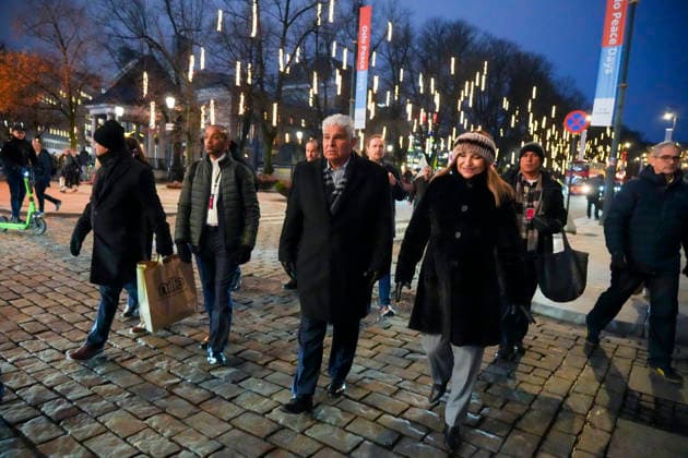 Nobels fredspris 2025 Oslo 20251209. Panamas president JosÃ Raul Mulino og forstedame Maricel de Mulino i Oslo tirsdag ettermiddag i forbindelse med utdelingen av Nobels Fredspris 2025. Den venezuelanske opposisjonslederen Maria Corina Machado far prisen for sitt utrettelige arbeid for a sikre demokratiske rettigheter for folket i Venezuela, og for sin kamp for en rettferdig og fredelig overgang fra diktatur til folkestyre. Foto: Ole Berg-Rusten NTB Foto: Ole Berg-Rusten NTB Oslo Norge Flb0RmxYCdM EDITORIAL USE ONLY Ref:_BNCFlb0RmxYCdM.jpg Copyright: xOlexBerg-Rustenx xNTBx