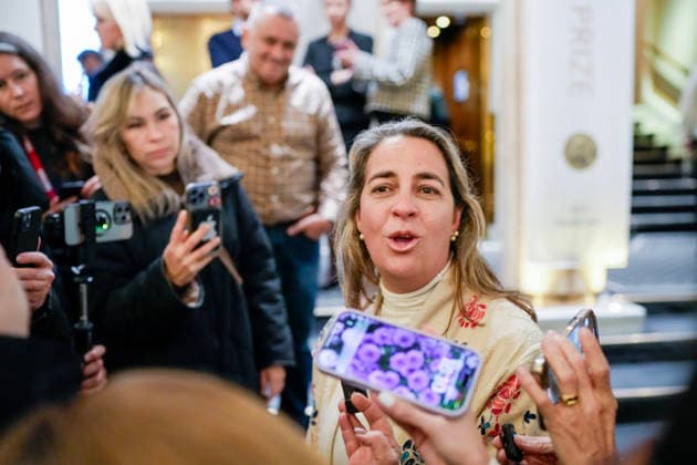 Nobels fredspris 2025 Oslo 20251209. Nobels mediesjef Erik Aasheim pa Grand hotel i Oslo tirsdag ettermiddag i forbindelse med utdelingen av Nobels Fredspris 2025. Den venezuelanske opposisjonslederen Maria Corina Machado far prisen for sitt utrettelige arbeid for a sikre demokratiske rettigheter for folket i Venezuela, og for sin kamp for en rettferdig og fredelig overgang fra diktatur til folkestyre. Prisen deles ut under en seremoni i Oslo radhus pa onsdag. Foto: Cornelius Poppe NTB Oslo Norge a4Xvt-yzZoI EDITORIAL USE ONLY Ref:_BNCa4Xvt-yzZoI.jpg Copyright: xCorneliusxPoppex xNTBx