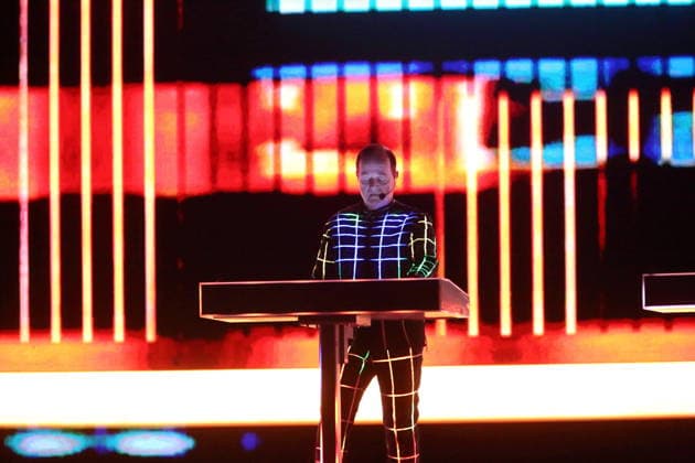 Ralf Hütter von der Band Kraftwerk bei einem Konzert in der Uber Eats Music Hall in Berlin, 9. Dezember 2025. Kraftwerk Konzert Berlin