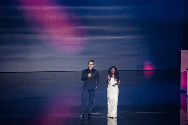 RIO DE JANEIRO, RJ - 09.12.2025: PREMIO MULTISHOW 2025 - Hosts Tadeu and Kenya Sade at the 2025 Multishow Music Awards, a celebration of Brazilian music, taking place on December 9th at the Farmasi Arena in Rio de Janeiro. x2856862x  CristianexMota