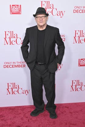 Albert Brooks bei der Weltpremiere des Kinofilms Ella McCay im El Capitan Theatre. Los Angeles, 09.12.2025