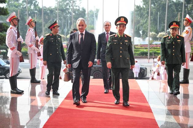 VIETNAM, HANOI - DECEMBER 10, 2025: Russian Security Council Secretary Sergei Shoigu (L) and Vietnam s Minister of National Defence General Phan Van Giang are seen during a meeting Hanoi Vietnam  - ZUMAt113 20251210_zaa_t113_084 Copyright: xKirillxZykovx