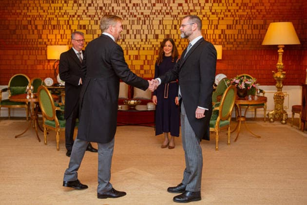 10-12-2025 Palace King Willem-Alexander during a meting witht he new ambassador Drs. Erik de Feijter (Bamako) at palace Noordeinde in The Hague. Â  Copyright: xPPEx