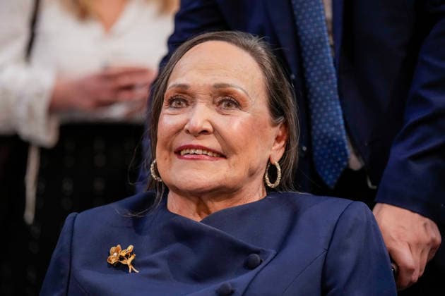 Nobels fredspris 2025 Oslo 20251210. Moren til fredsprismottaker, Corina Parisca de Machado, ankommer Oslo Radhus for utdelingen av Nobels fredspris. Datteren til Nobels fredsprismottaker, Ana Corina Sosa, tar i mot prisen pa vegne av sin mor. Den venezuelanske opposisjonslederen Maria Corina Machado far prisen for sitt utrettelige arbeid for a sikre demokratiske rettigheter for folket i Venezuela, og for sin kamp for en rettferdig og fredelig overgang fra diktatur til folkestyre. Pa grunn av omstendighetene i hjemlandet Venezuela kunne ikke Nobels fredsprismottaker delta pa utdelingen i Norge. Foto: Ole Berg-Rusten NTB POOL Oslo Norge RFSMy7pHRuQ EDITORIAL USE ONLY Ref:_BNCRFSMy7pHRuQ.jpg Copyright: xOlexBerg-Rustenx xNTBx