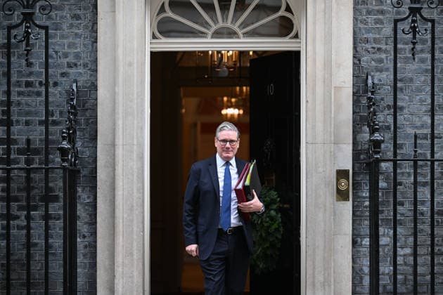 UK Prime Minister Keir Starmer leaves 10 Downing Street for PMQs LONDON, UNITED KINGDOM - DECEMBER 10: UK Prime Minister Keir Starmer leaves 10 Downing Street to attend the weekly Prime Minister’s Questions session in London, United Kingdom on December 10, 2025. Rasid Necati Aslim Anadolu London United Kingdom. Editorial use only. Please get in touch for any other usage.  Copyright: x2025xAnadoluxRasidxNecatixAslimx