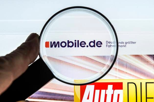 mobile.de, website, Internet, Lupe, Monitor