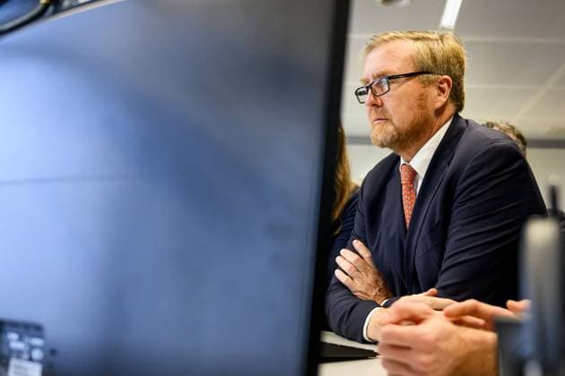 Den Haag, The Netherlands, 2025-12-10 09:49:15 THE HAGUE, 10-12-2025, Ministry of Finance. King Willem-Alexander, accompanied by the Minister of Finance, Eelco Heinen, is on a working visit to the Ministry of Finance s General Treasury Agency in The Hague. PHOTO: NLBeeld Patrick van Emst Credit: NL Beeld Patrick van Emst  Copyright: xx x