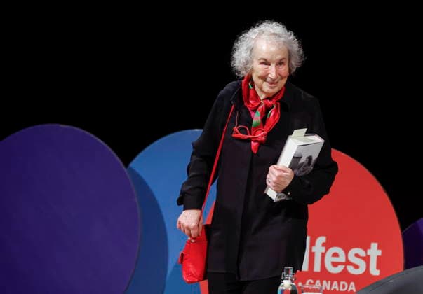 December 10, 2025, Calgary, Ab, CANADA: Margaret Atwood arrives to speaks with Heather O Neill during an on stage interview in Calgary, Wednesday, Dec. 10, 2025. Calgary CANADA  - ZUMAc35_ 20251210_zaf_c35_096 Copyright: xJeffxMcintoshx