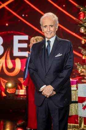 ABBleipzig: Jose Carreras Saenger auf der Buehne Teilnehmer Gast bei der 31.Jose Carreras Gala in der Media City Leipzig, am 10.12.25 Sachsen Deutschland