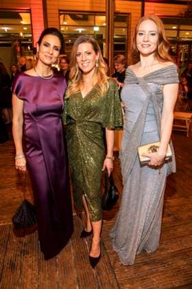 ABBleipzig: Maja Weber, Nele Kiper und Barbara Meier auf der Buehne Teilnehmer Gast bei der 31.Jose Carreras Gala in der Media City Leipzig, am 10.12.25 Sachsen Deutschland