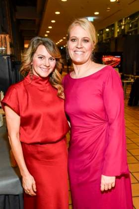 ABBleipzig: Louise Bähr Baehr und Ulrike Serini zu Gast auf dem roten Teppich bei der 31.Jose Carreras Gala in der Media City Leipzig, am 10.12.25 Sachsen Deutschland