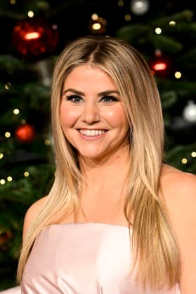 ABBleipzig: Beatrice Egli Saengerin zu Gast auf dem roten Teppich bei der 31.Jose Carreras Gala in der Media City Leipzig, am 10.12.25 Sachsen Deutschland