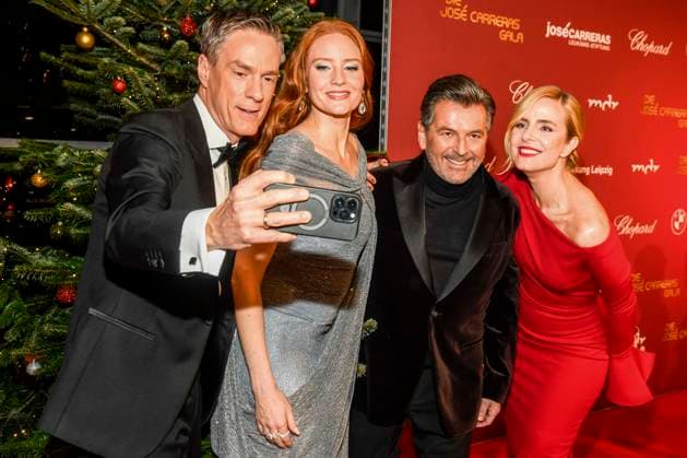 ABBleipzig: Sven Lorig, Barbara Meier Model Stephanie Müller-Spirra und Thomas Anders Moderatoren zu Gast auf dem roten Teppich bei der 31.Jose Carreras Gala in der Media City Leipzig, am 10.12.25 Sachsen Deutschland