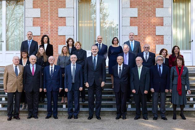 The King receives the OCU Council for its 50th Anniversary The King, Felipe VI, receives at the Zarzuela Palace a representation of the new Council of the Organization of Consumers and Users OCU, on the occasion of its 50th anniversary, on December 11, 2025, in Madrid Spain 11 DECEMBER 2025 Jesús Hellí Espana  Copyright: xJesusxHellinx 7162904